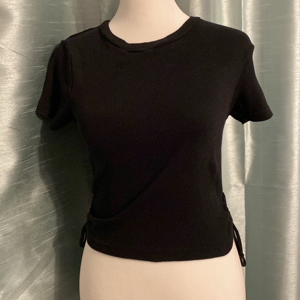 Black side string shirt